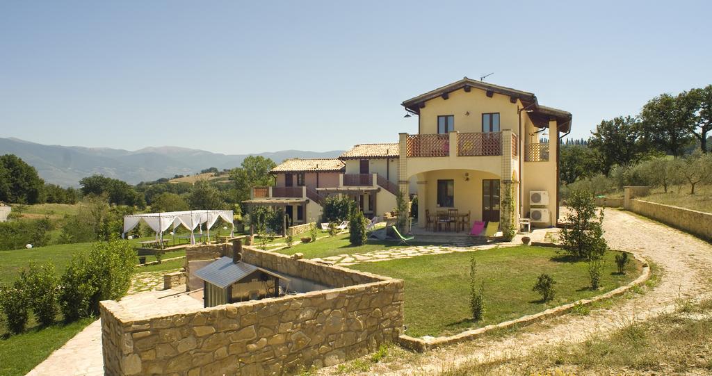 Апарт отель Borgo Le Capannelle Castel Ritaldi Экстерьер фото